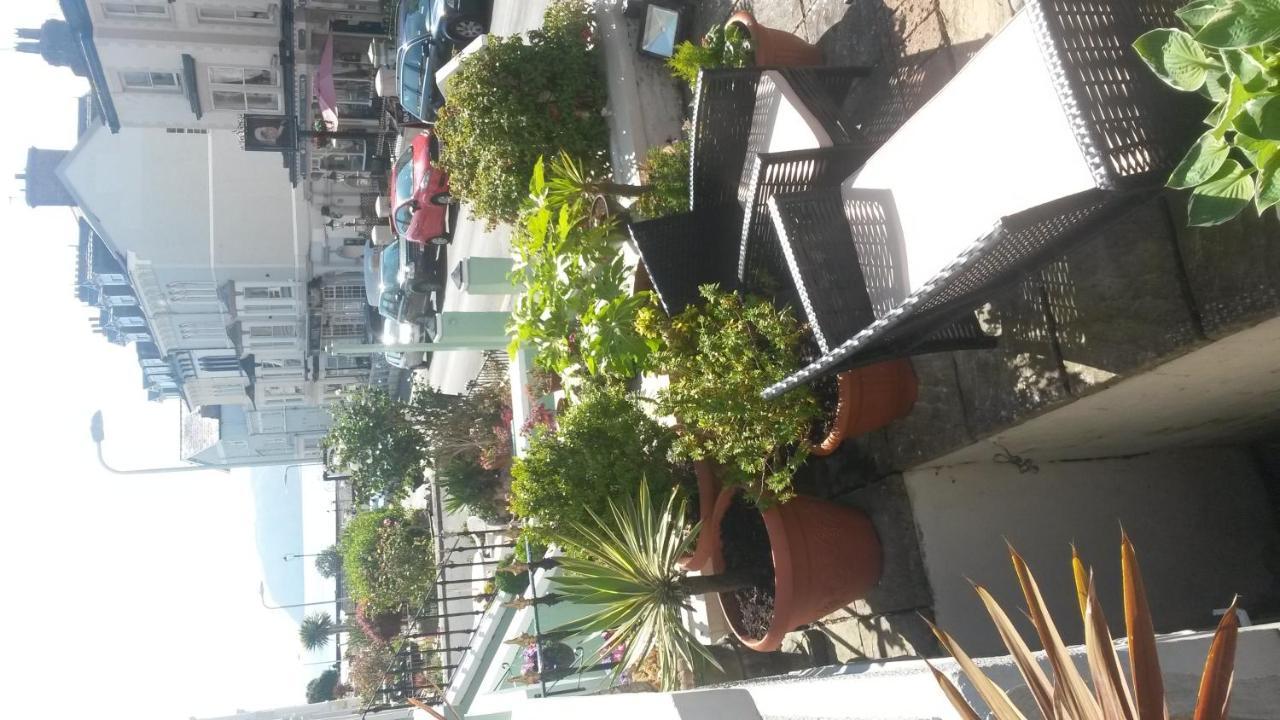Burleigh Guest House Llandudno Dış mekan fotoğraf
