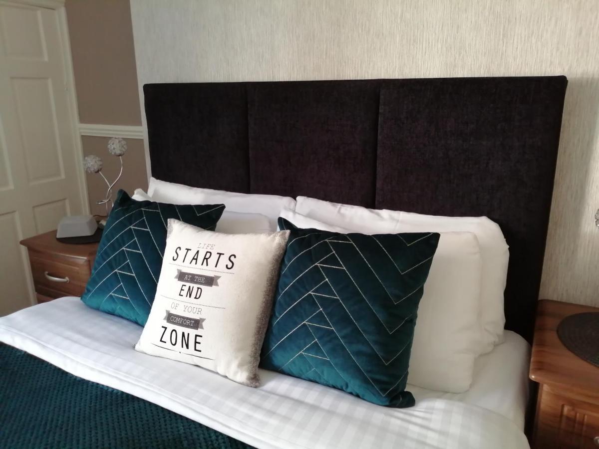 Burleigh Guest House Llandudno Dış mekan fotoğraf