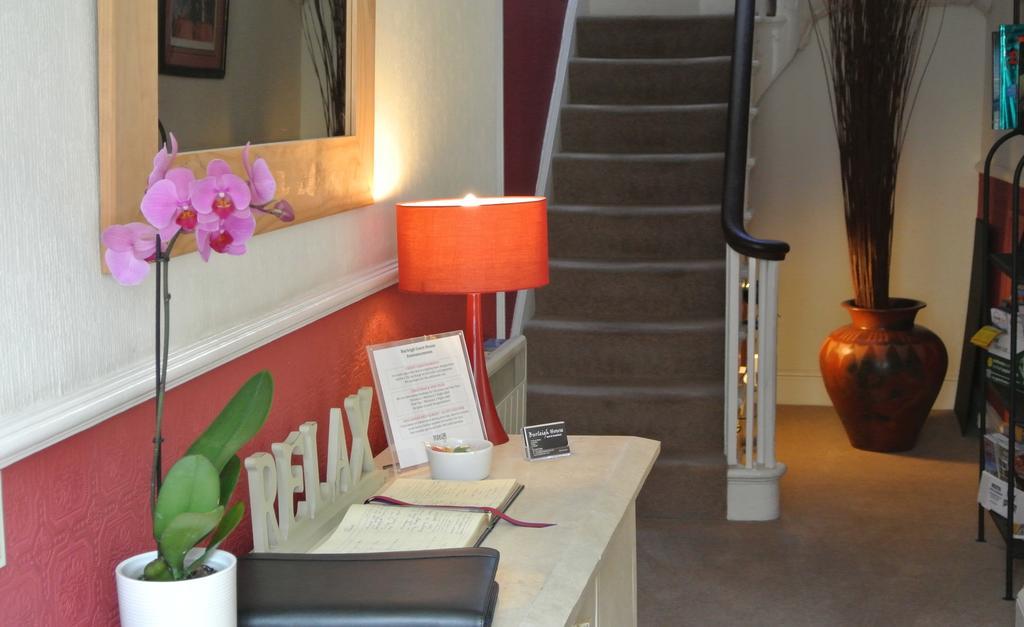 Burleigh Guest House Llandudno Dış mekan fotoğraf
