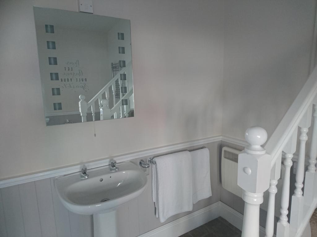 Burleigh Guest House Llandudno Dış mekan fotoğraf