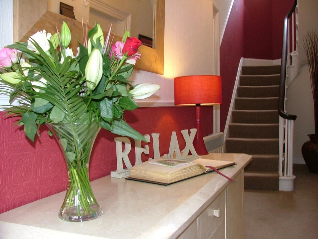 Burleigh Guest House Llandudno Dış mekan fotoğraf
